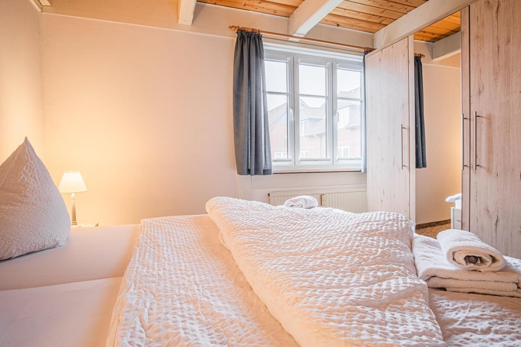 Apartamento Haus Moewe Pellworm Exterior foto